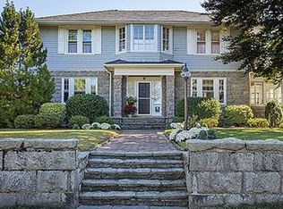 11 Fort St, Fairhaven, MA 02719