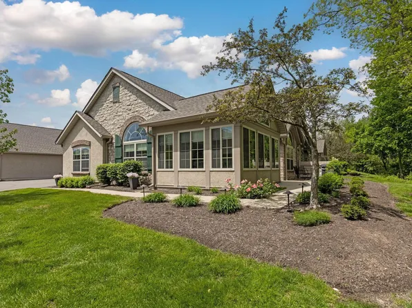 7621 Red Maple Pl, Westerville, OH 43082