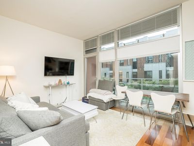 22 S Front St APT 303, Philadelphia, PA, 19106