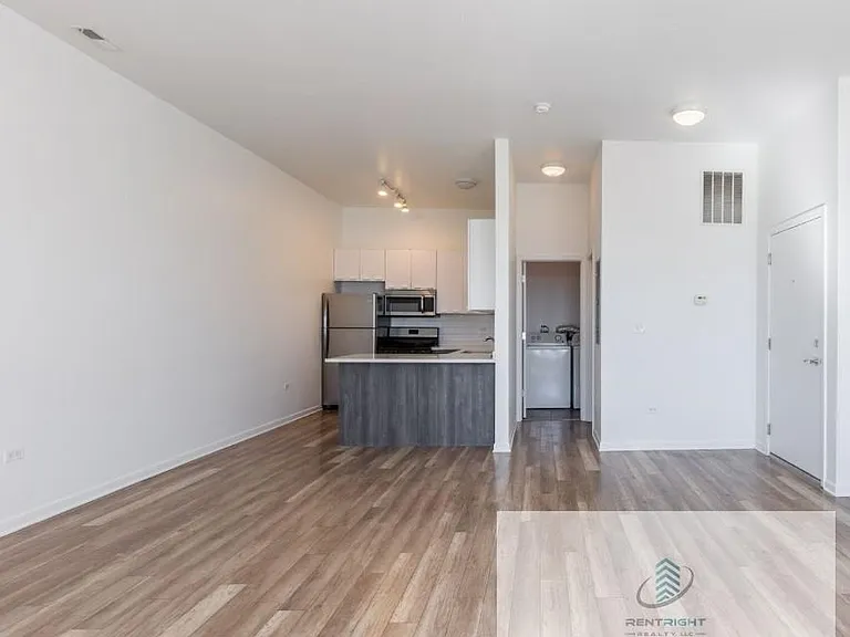 2700 W North Ave #207 — Photo 2