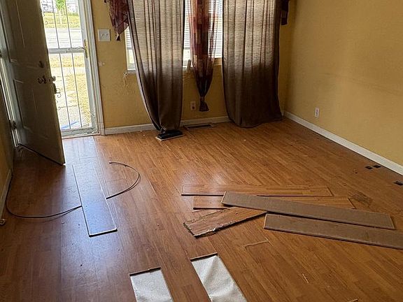 3rd image of 5725 N 60th STREET