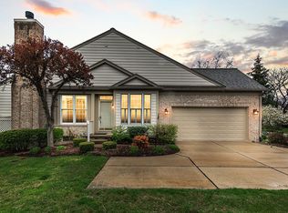 16350 Forest Lake Dr #141, Northville, MI 48168