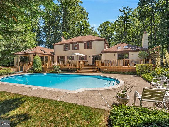 4th image of 4 Clayton Pl