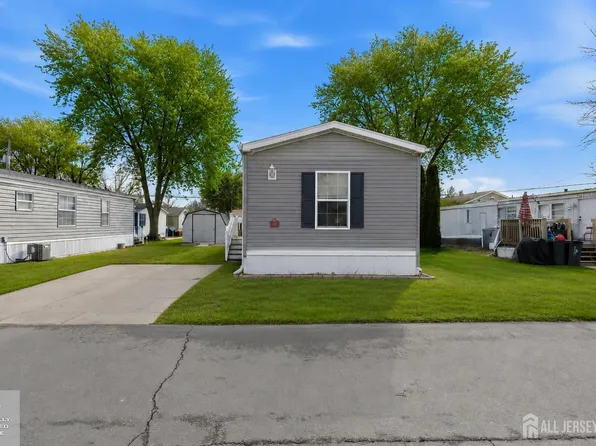511 Sykesville Rd #116, Wrightstown, NJ 08562