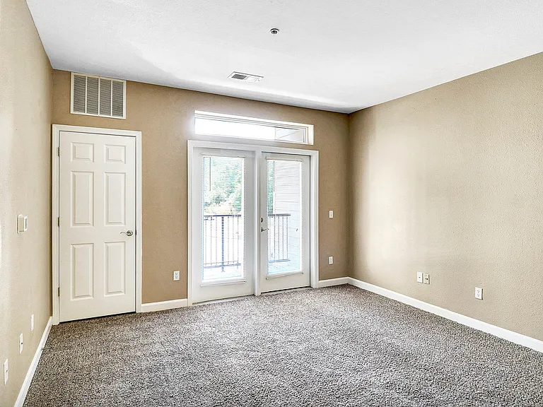 Mountain Ranch Apartments — Photo 22