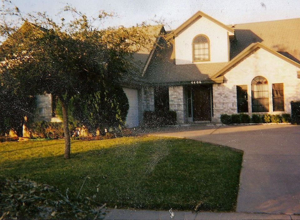 2nd image of 4406 Silver Hollow Dr
