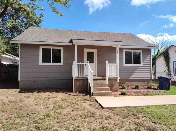 1221 S West St, Stillwater, OK 74074