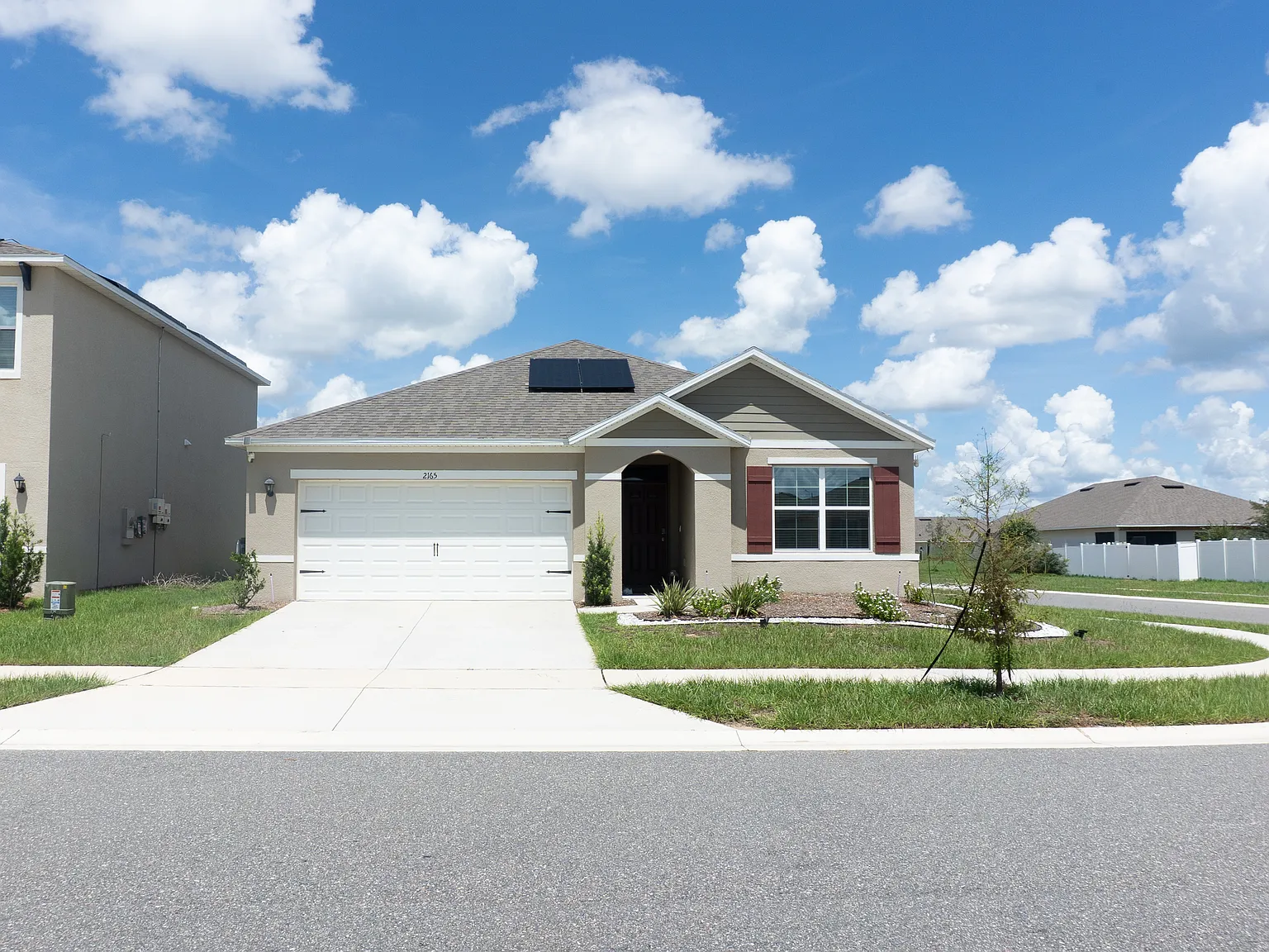 3 bed, 1725 sqft, $2,400 — Photo 2