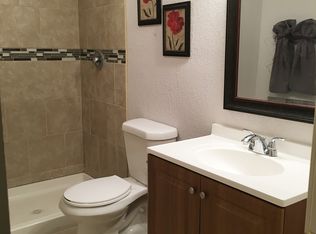 8705 Golden Ln, De Soto, KS 66018