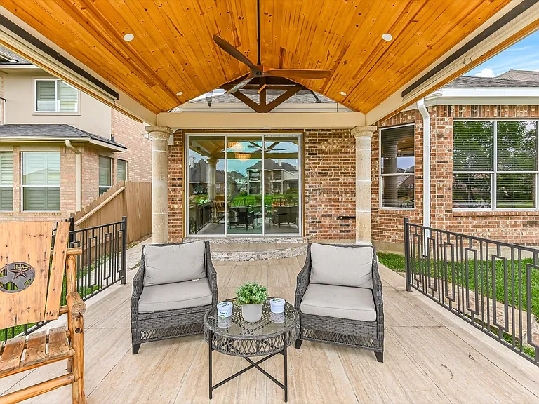 18022 Dunoon Bay Point Ct — Photo 37