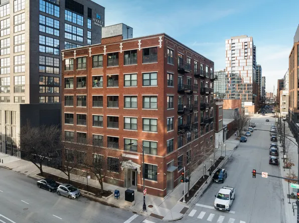 106 N Aberdeen St Unit Penthouse 2, Chicago, IL 60607