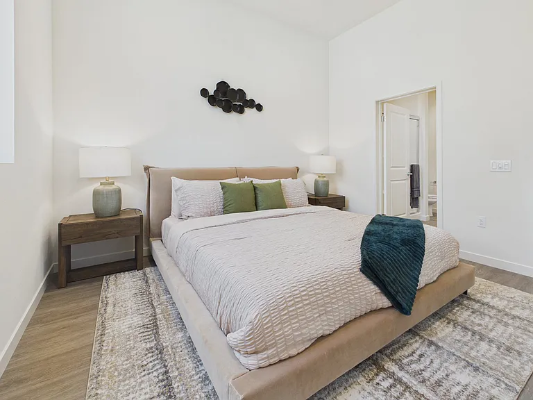 Solaterra Granada Hills — Photo 27