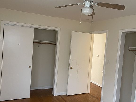 3rd image of 1113 W Cermak Rd APT 4