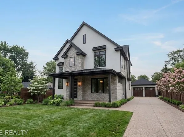 1623 Taunton Rd, Birmingham, MI 48009