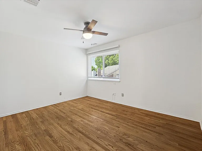 1311 Ambergate Dr — Photo 19