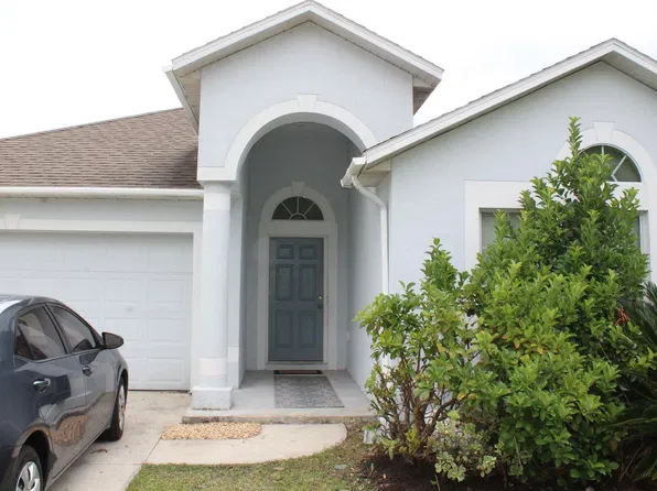 264 Pine Bluff Dr, Kingsland, GA 31548