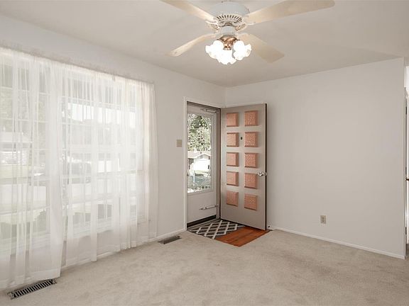 5th image of 2638 Cliffwood Trl