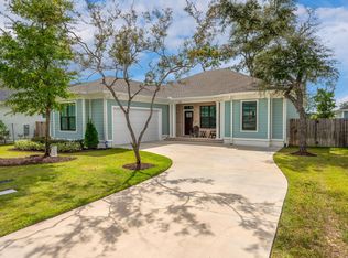 305 Sweet Basil Ln, Niceville, FL 32578