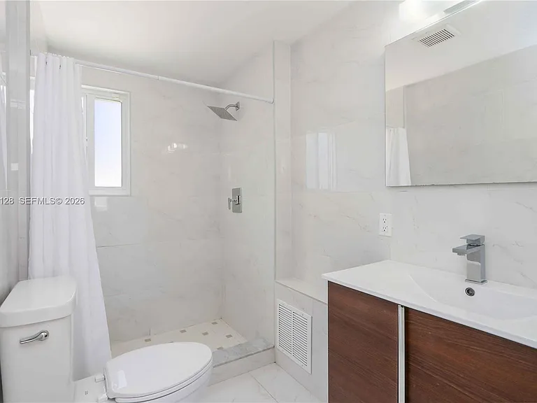 26181 SW 135th Ct — Photo 17