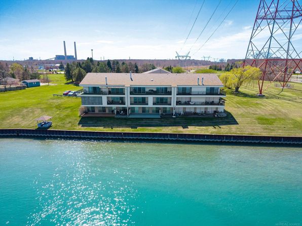 3997 River Rd APT 2, East China, MI 48054