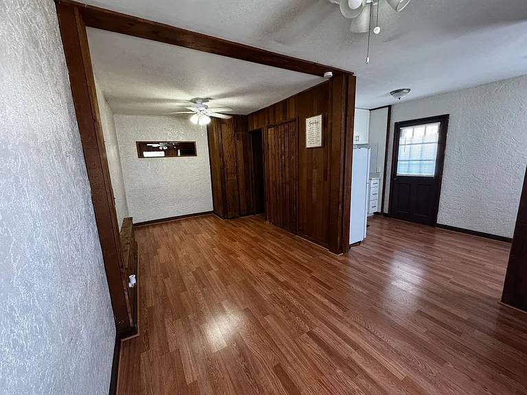 506 Illinois Ave — Photo 8