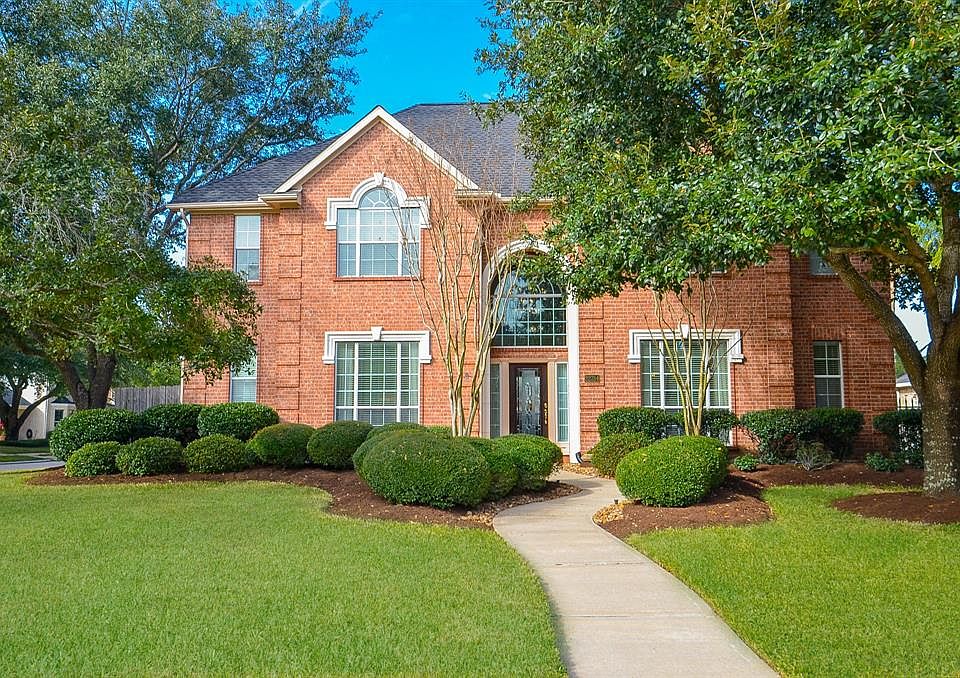 1st image of 22314 Claysprings Ln