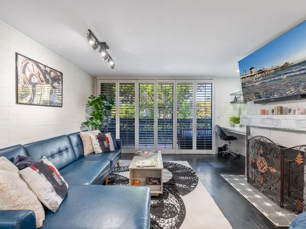 1900 Vine St APT 217, Los Angeles, CA 90068