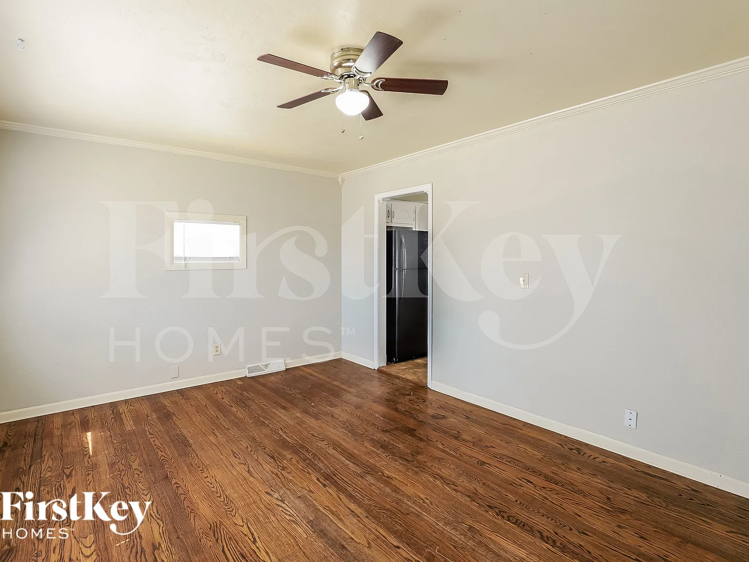 3 bed, 2.0 bath, 840 sqft, $1,450 — Photo 2