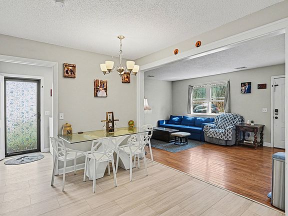 4th image of 1223 Main St