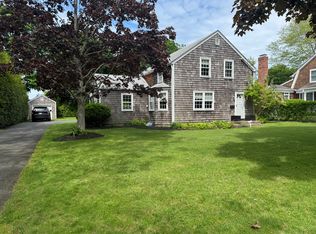 21 Elm St, Southampton, NY 11968