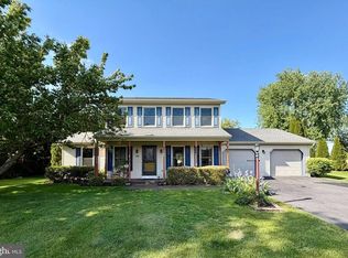 760 Franklin Square Dr, Chambersburg, PA 17201