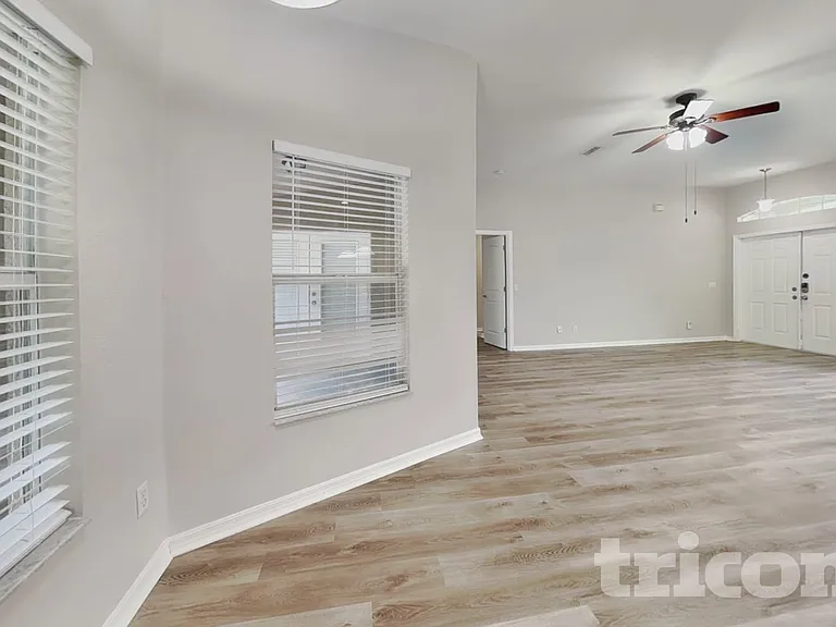4251 Galvin Ln — Photo 4