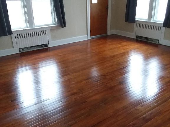 2nd image of 326 McHenry Ave