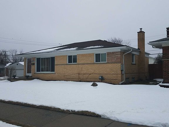 4th image of 19030 Florence St