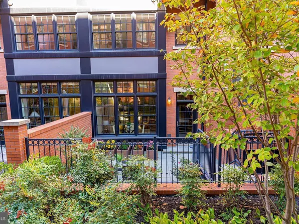 1610 N Queen St #222, Arlington, VA 22209