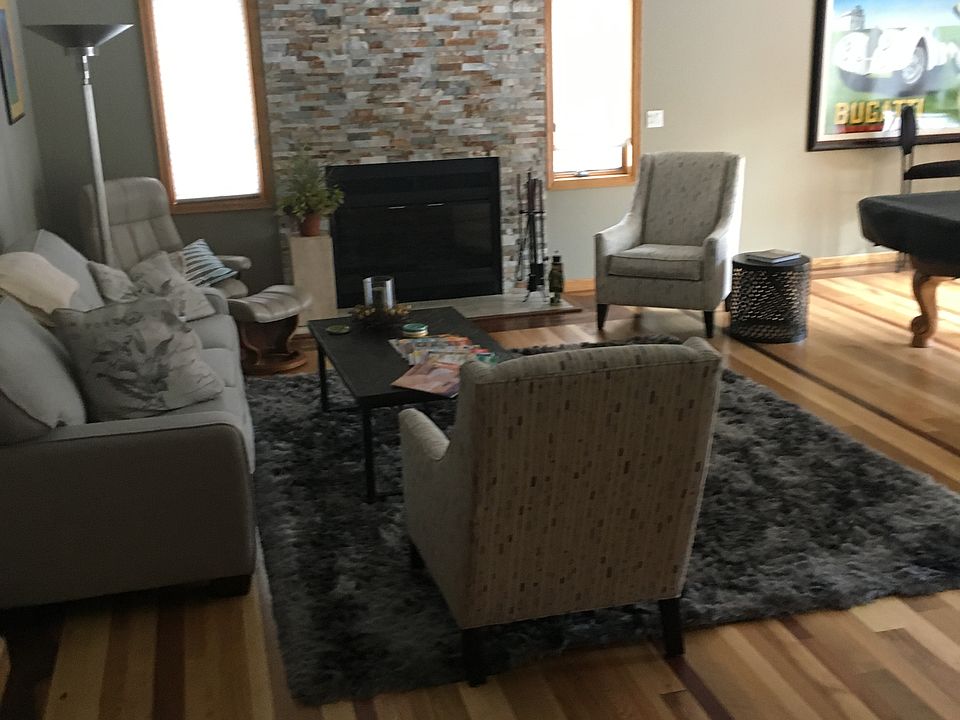 2nd image of 5 White Pine Ln