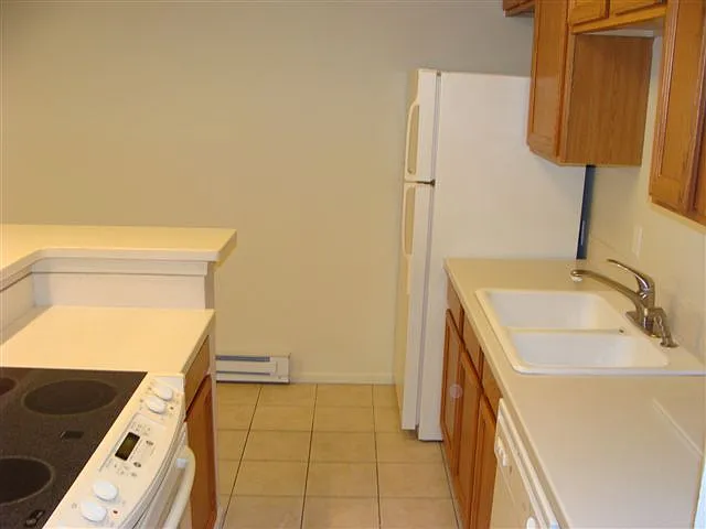 Windstream Condos — Photo 2