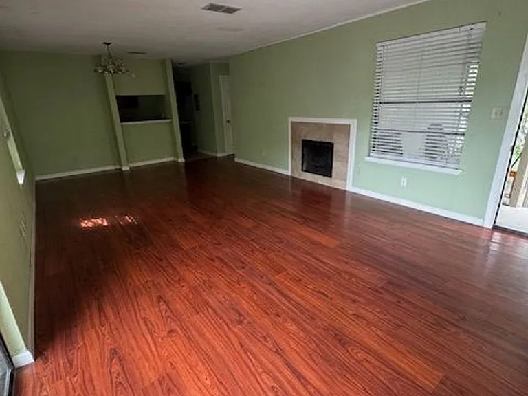 4250 Calallen Dr #3 — Photo 4
