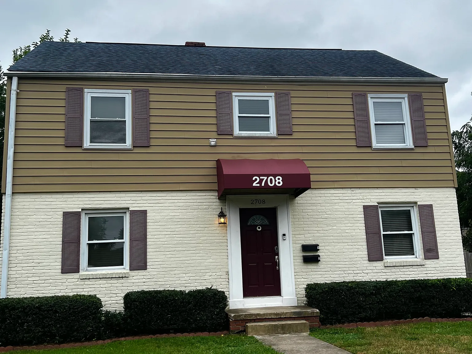 2 bed, 970 sqft, $3,200 — Photo 1