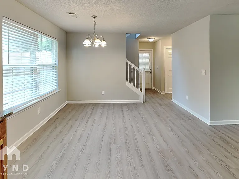 6132 Hickory Lane Dr — Photo 4