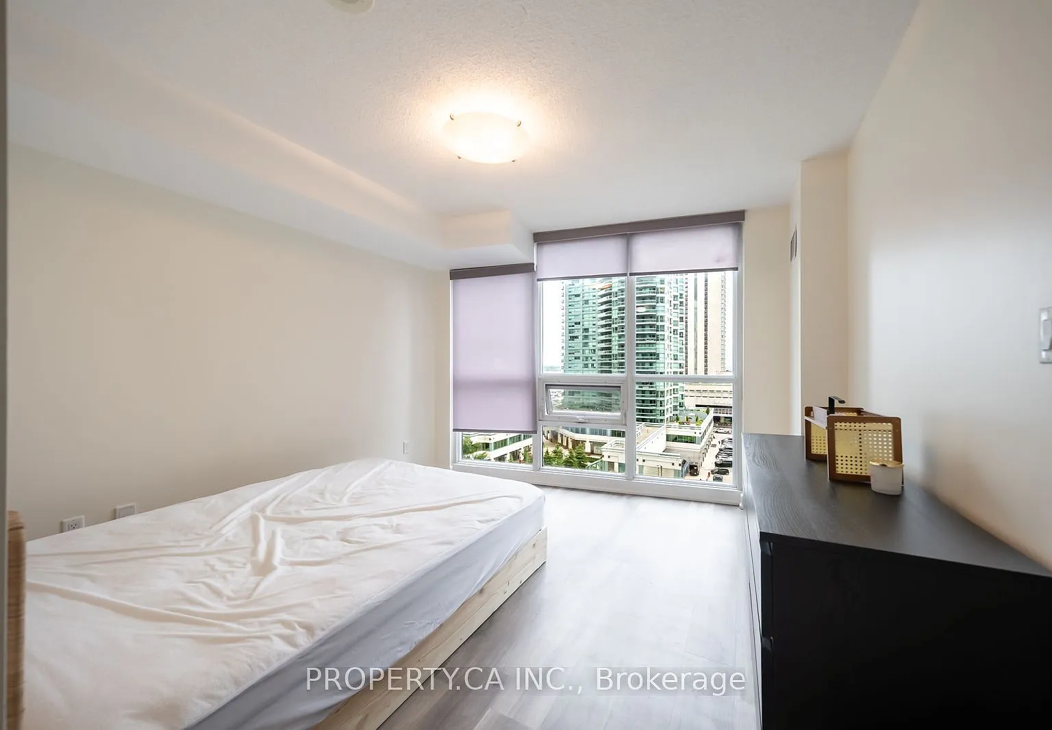 3 bed, $4,000 — Photo 2