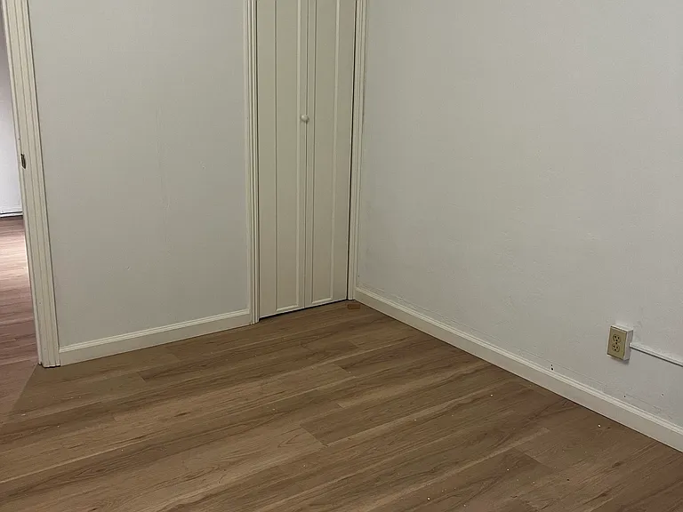 548 Vera Ave — Photo 6
