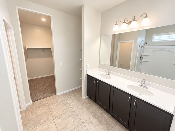 5th image of 1718 W Cameron Blvd