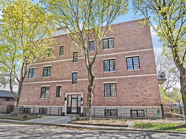 1955 W Barry Ave APT 2W, Chicago, IL 60657