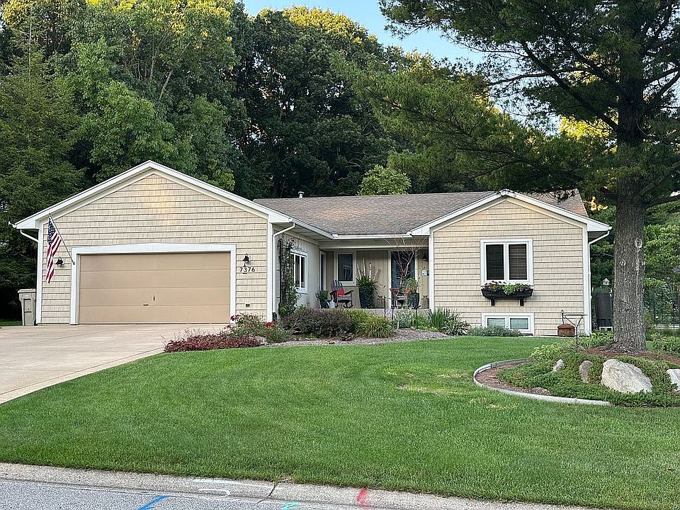 1st image of 7376 Arbol Dr NE