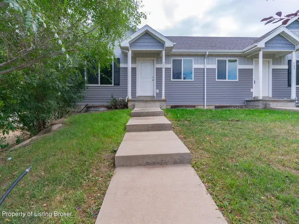 750 Adams Dr, Killdeer, ND 58640