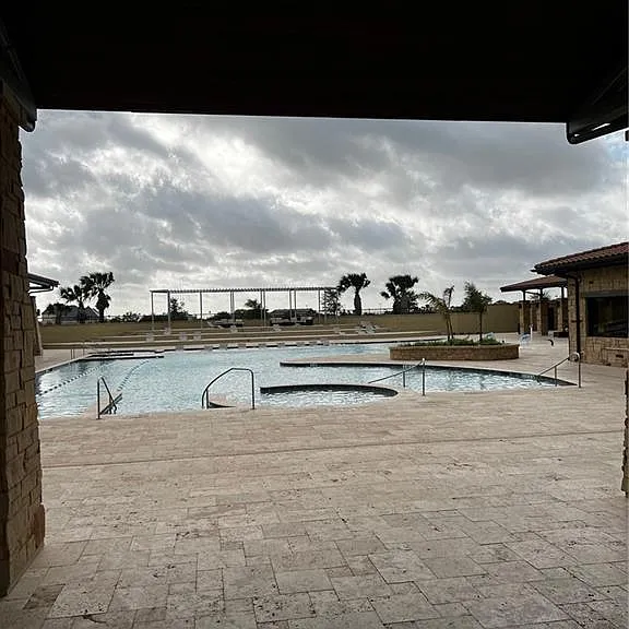 14333 Chalk Ridge Dr — Photo 17