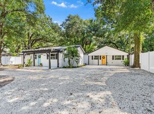 1517 E Giddens Ave #B, Tampa, FL 33610