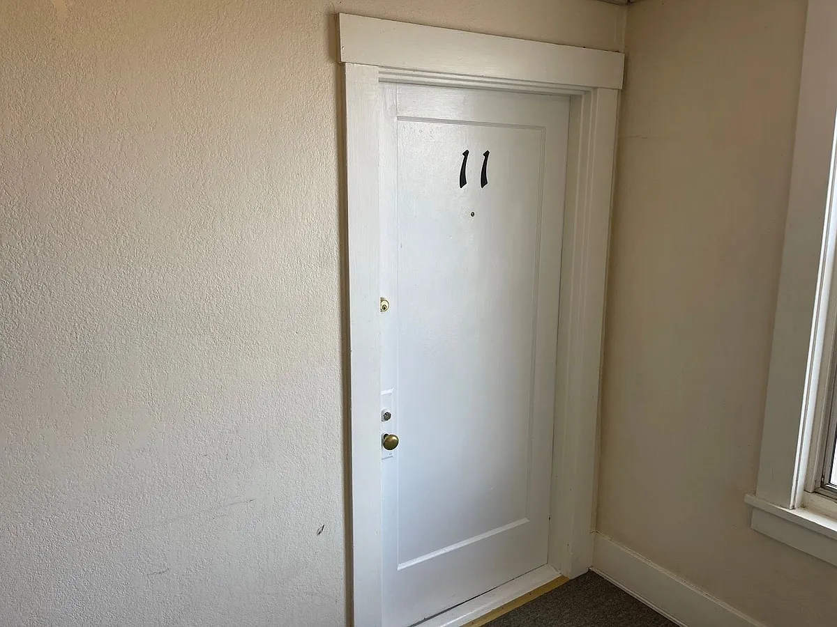 Building Photo - 415 Walnut Ave #11