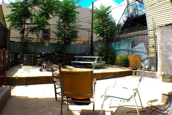 Rented by Loom Group | media 106